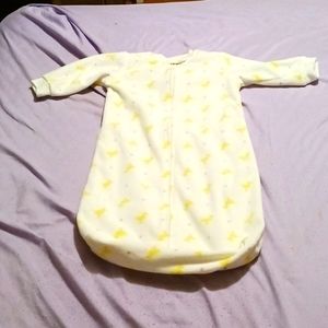 Baby swaddler with ducks
